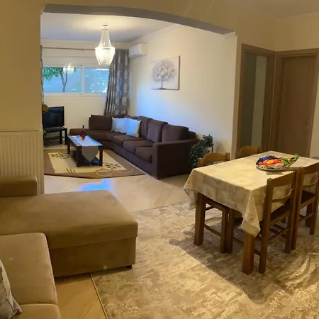ארטמידה Franceska'S Guest House מראה חיצוני תמונה