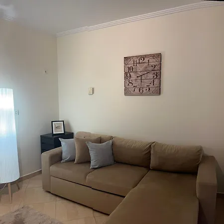 ארטמידה Franceska'S Guest House מראה חיצוני תמונה