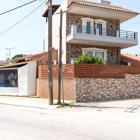 ארטמידה Franceska'S Guest House מראה חיצוני תמונה